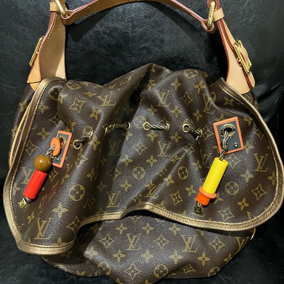 Louis vuitton monogram canvas Kalahari GM Tote - Picture 3 of 6
